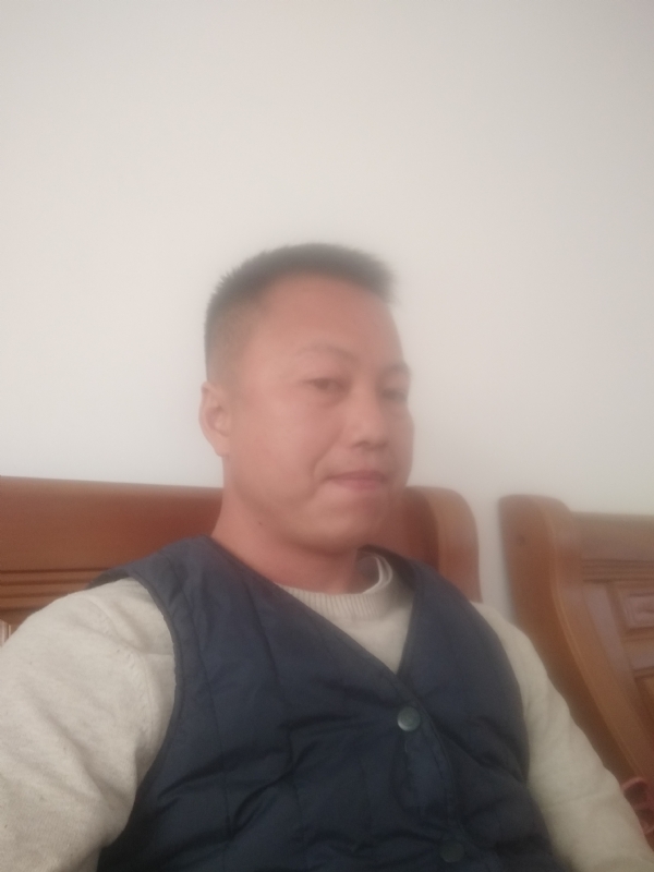 只对你好的第一张照片--广东交友中心