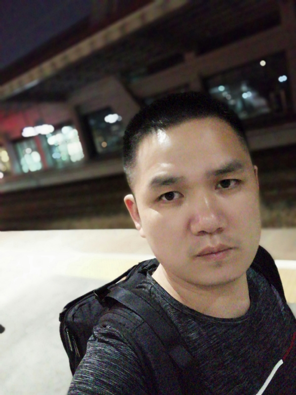 新的第一张照片--广东交友中心