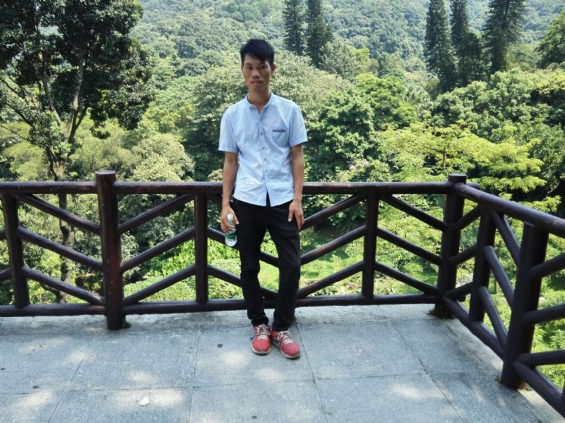 小进的第一张照片--广东交友中心