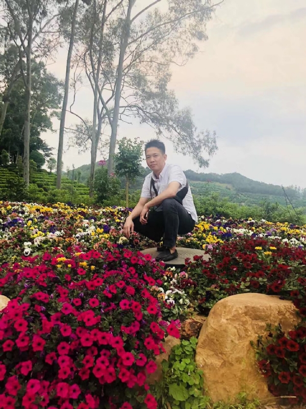 小郑的第一张照片--广东交友中心