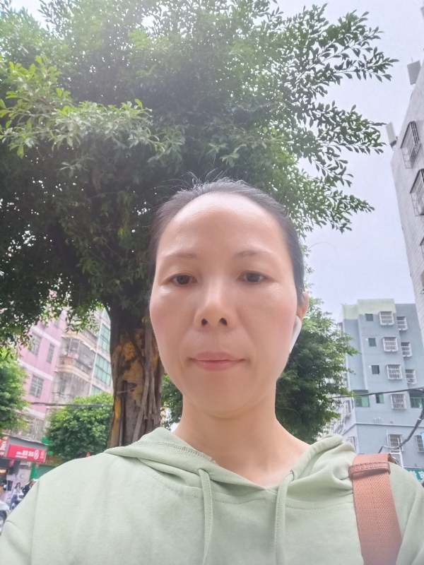 容容的第一张照片--广东交友中心