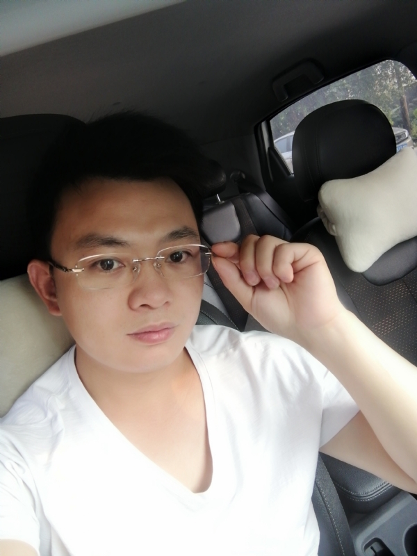 幸福的拥抱的第二张照片--广东交友中心