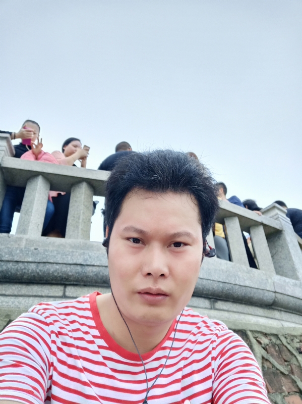 hαⅰ的第一张照片--广东交友中心