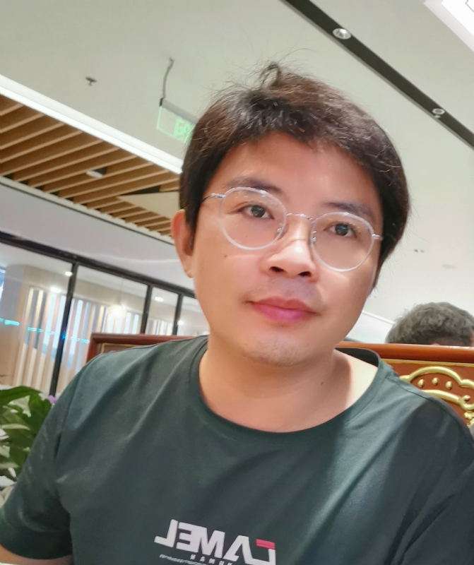 陆迅的第三张照片--广东交友中心