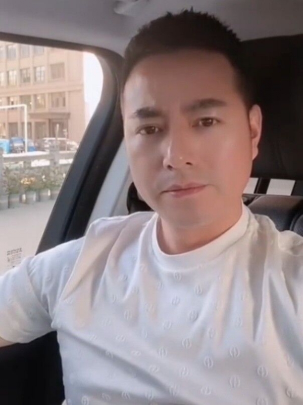 勿忘初心的第一张照片--广东交友中心