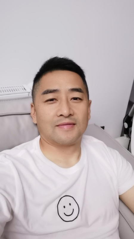 向阳而生的第一张照片--广东交友中心