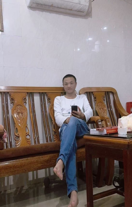 知年的第三张照片--广东交友中心